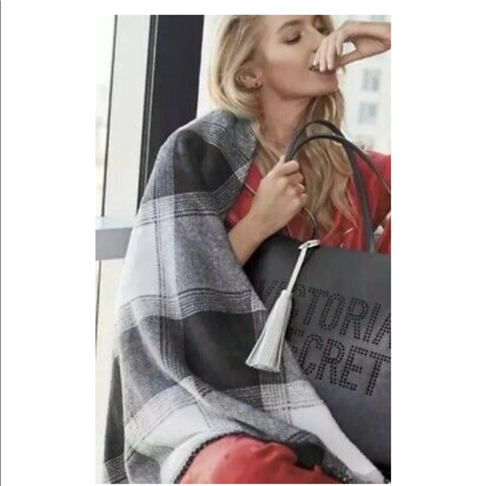 Victoria Secret White and Black Plaid Blanket